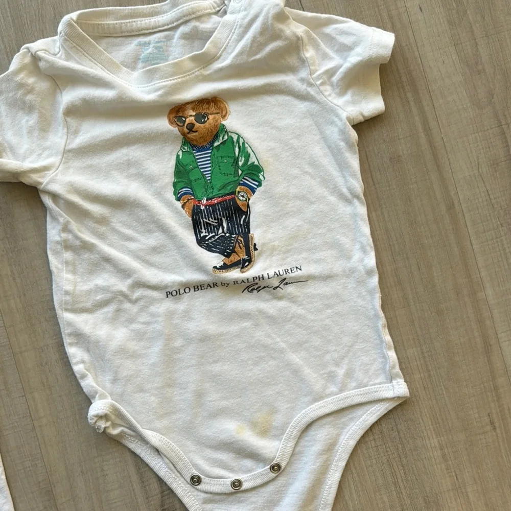 Polo by Ralph Lauren White Bodysuits with Iconic Prints used baby 18M toddler